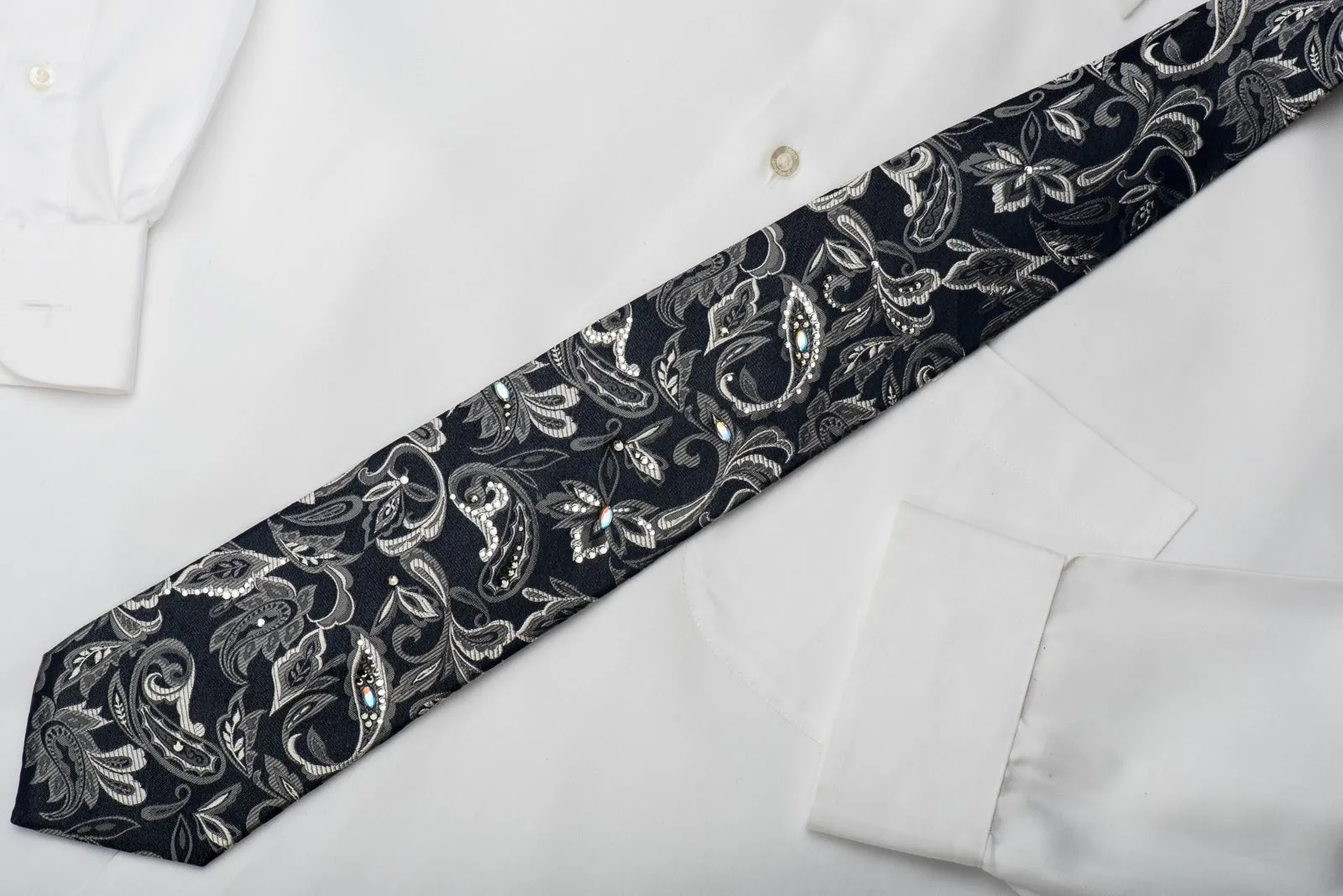 Daniel Hechter Mens Silk Necktie Silver Paisley On Black Sparkling With Rhinestones