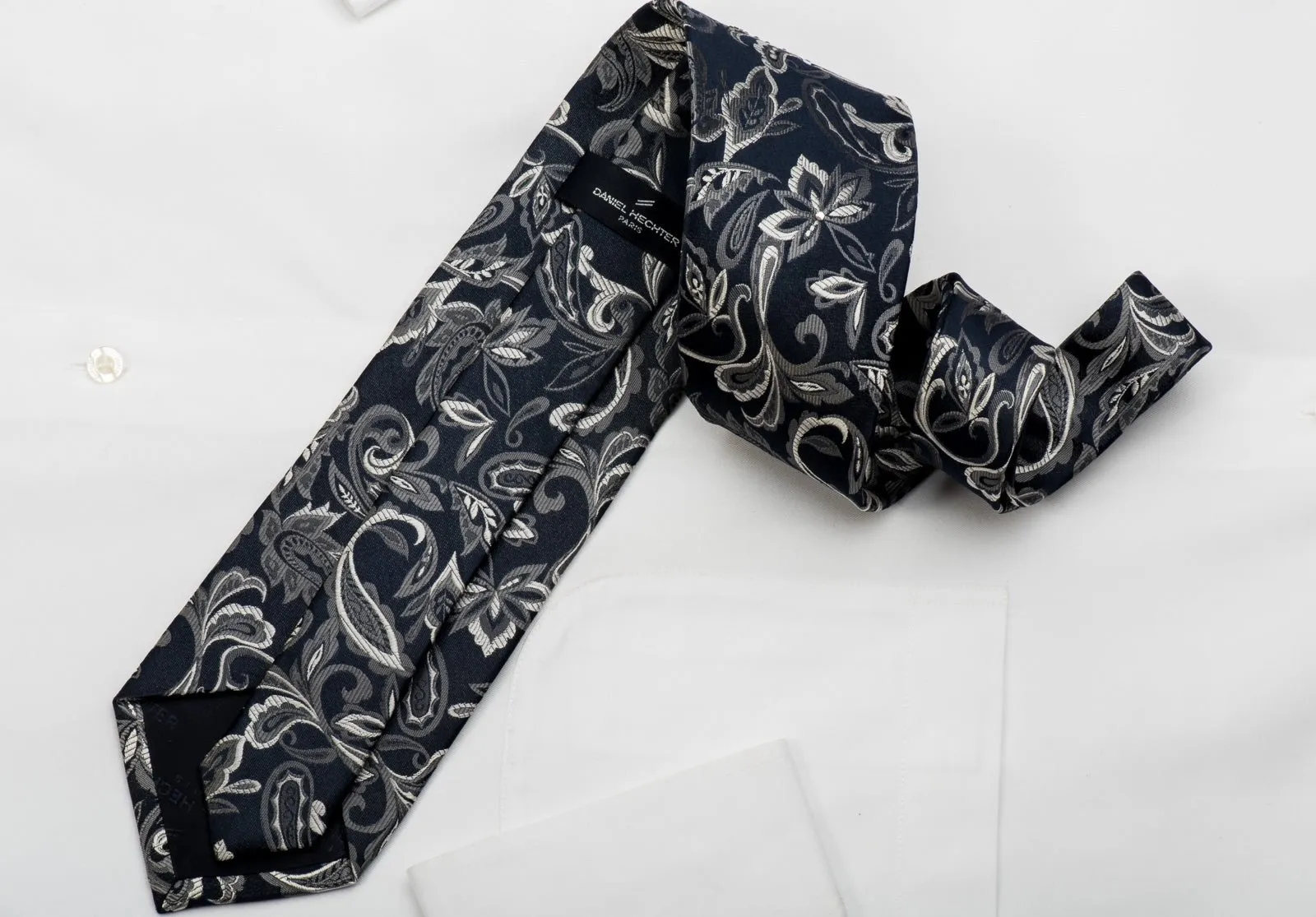 Daniel Hechter Mens Silk Necktie Silver Paisley On Black Sparkling With Rhinestones