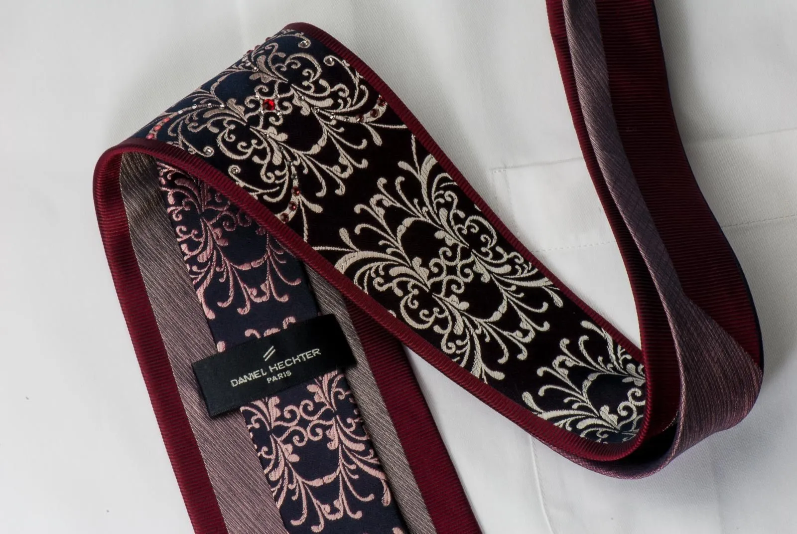 Daniel Hechter Silk Crystal Rhinestone Necktie Damask Design On Dark Navy Blue