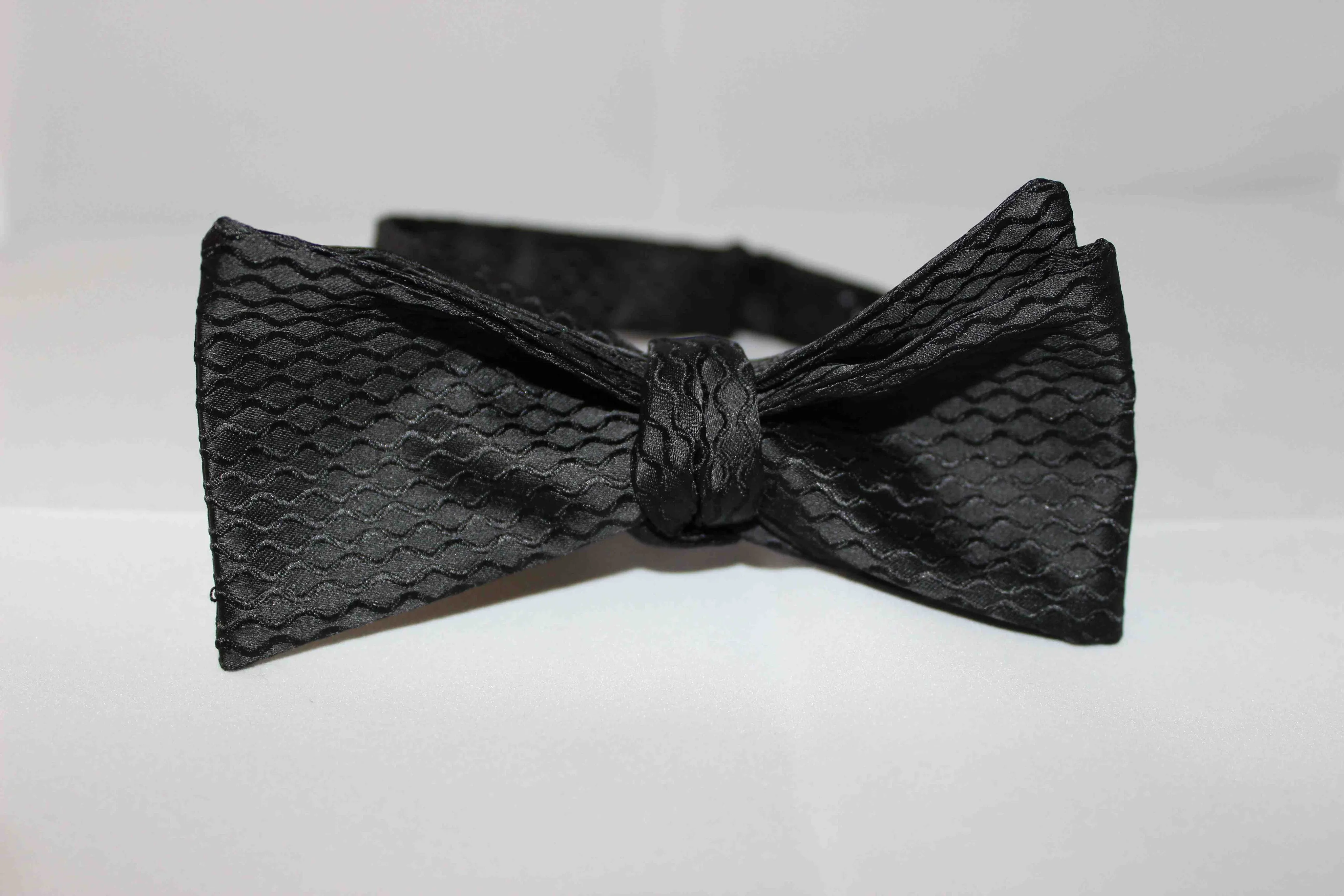 Formal - Black Fish Scale