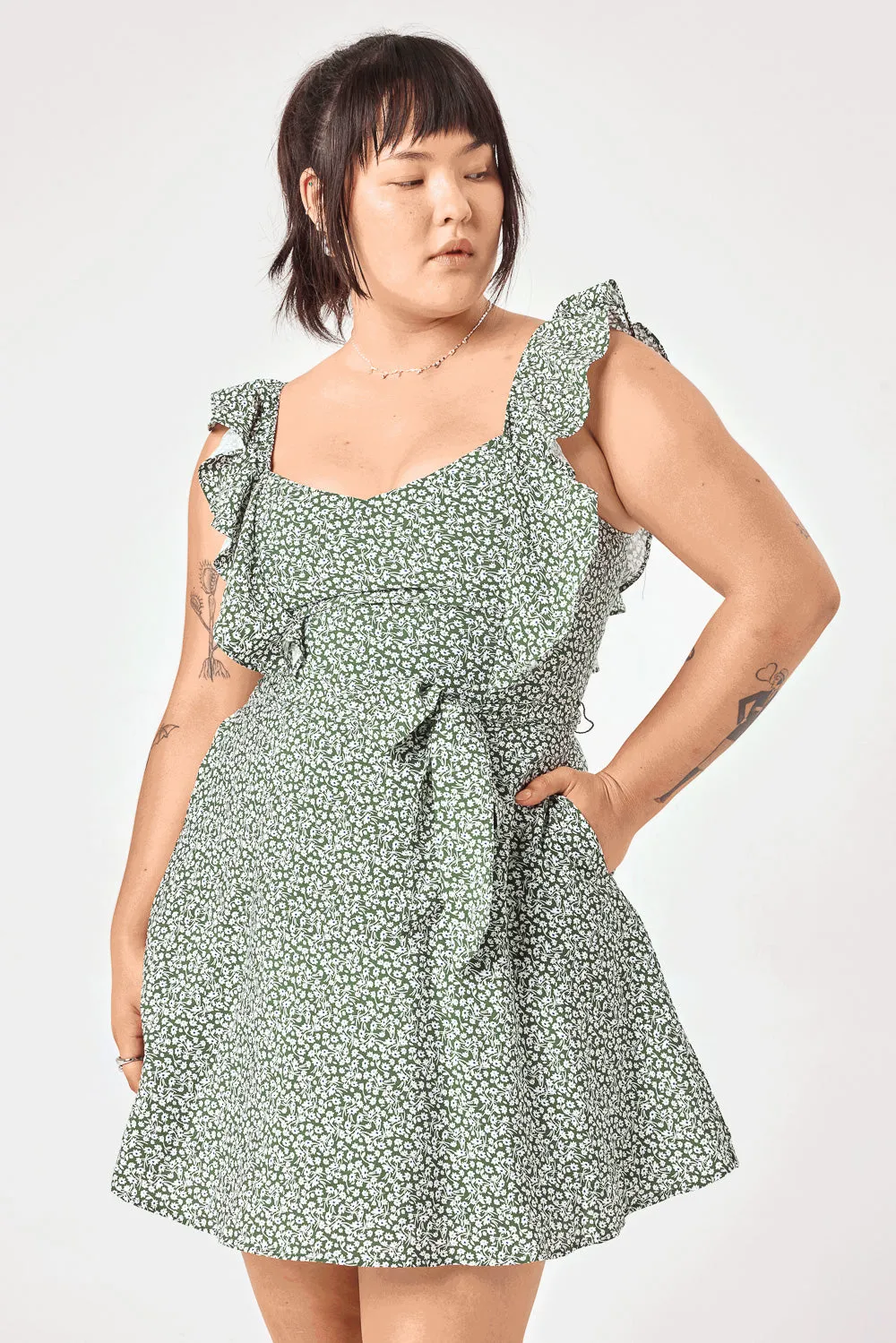 Green Floral Ruffle Sleeve Tie Waist Dress
