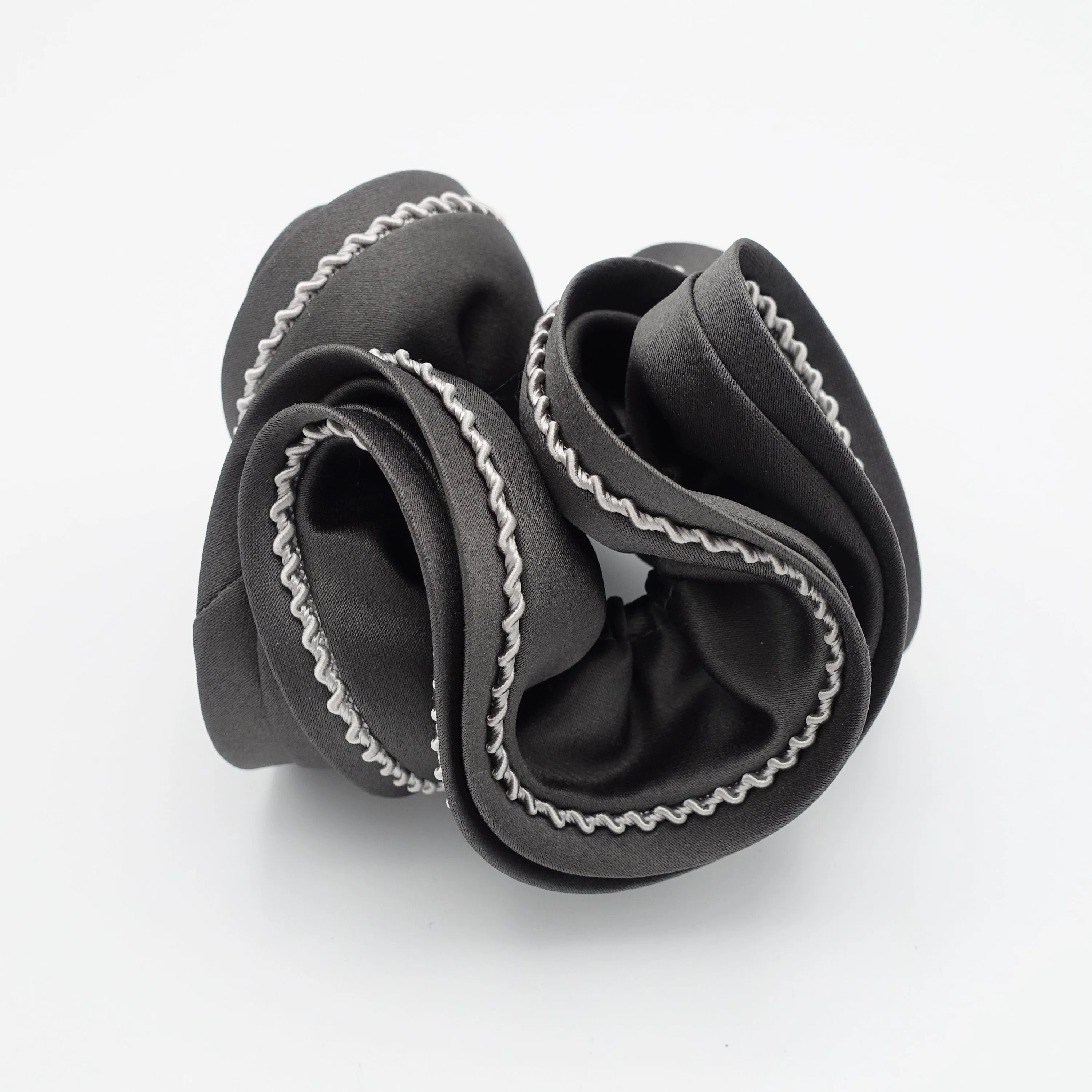 waved thread decorated satin scrunchies women hair elastic scrunchy