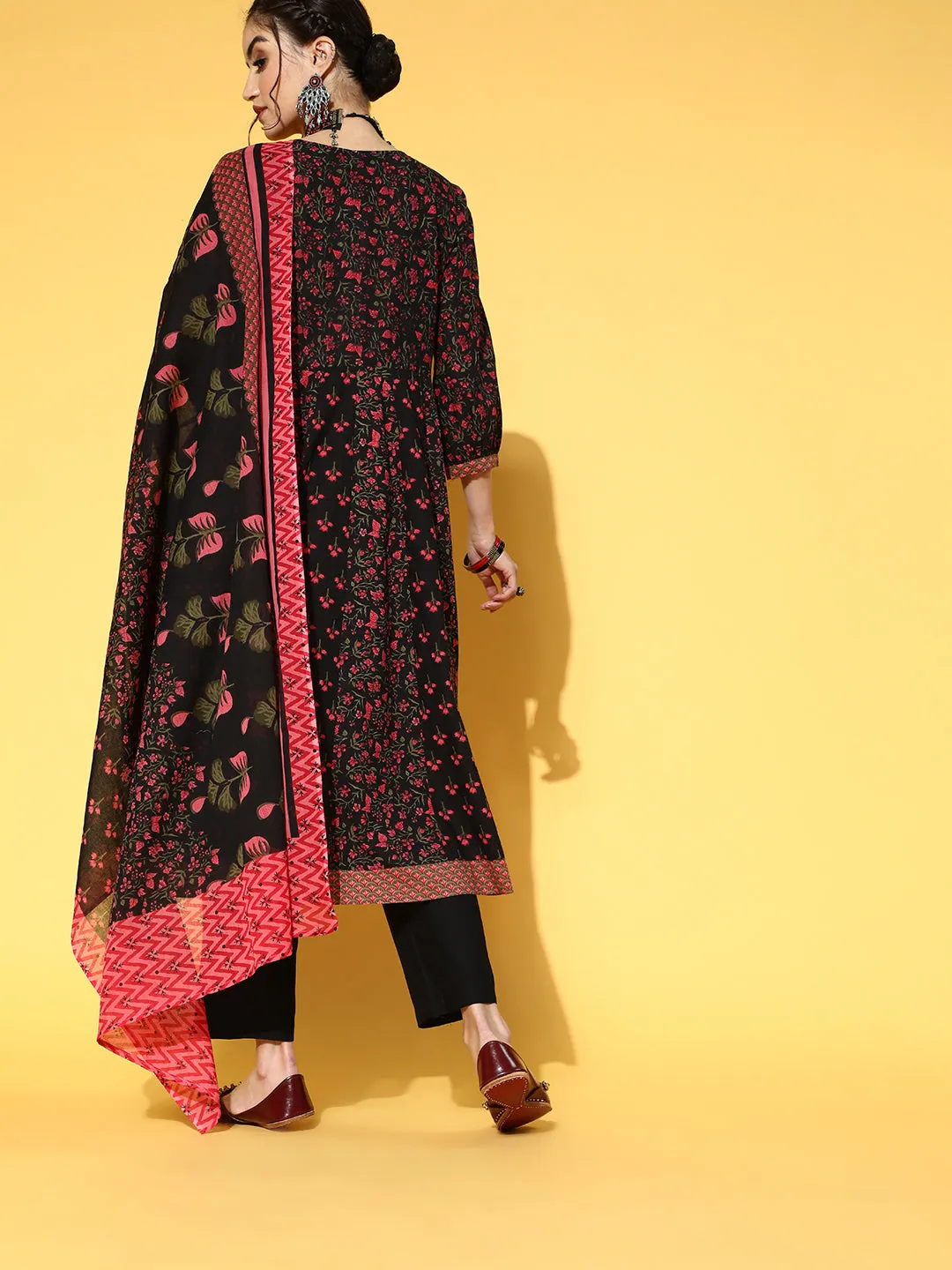 Women Black & Pink Floral Printed Angrakha Pure Cotton Kurta With Palazzos & Dupatta