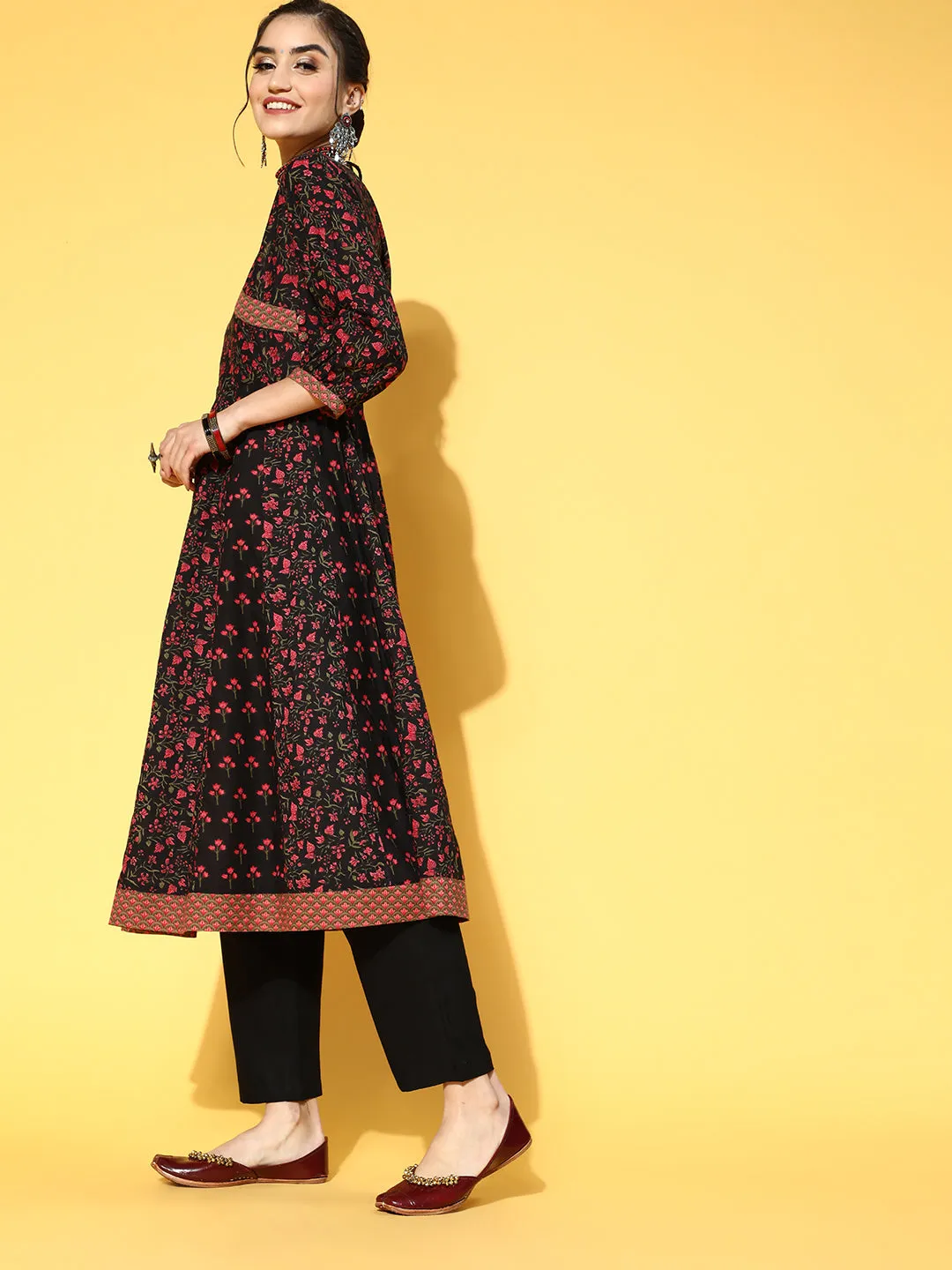 Women Black & Pink Floral Printed Angrakha Pure Cotton Kurta With Palazzos & Dupatta